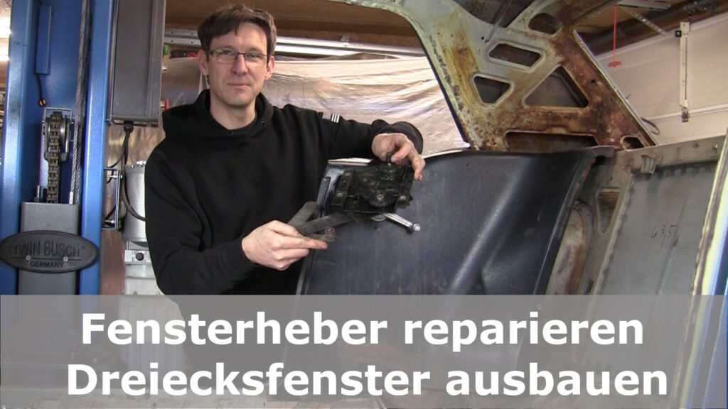 Fensterheber reparieren / Seitenverkleidung, Dreiecksfenster und Ornament demontieren